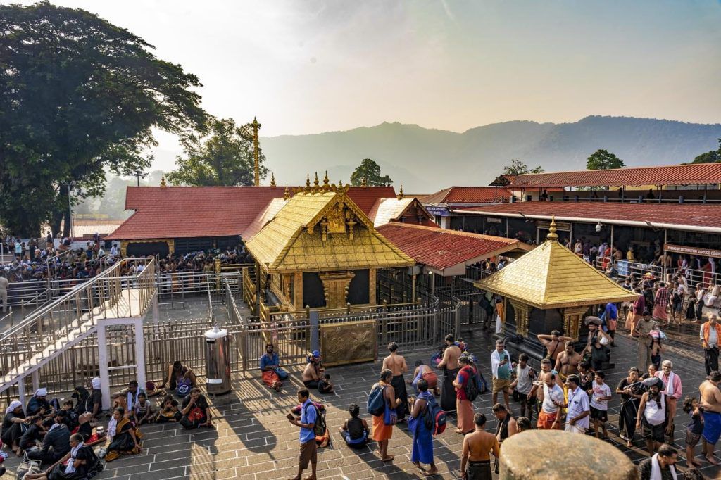 Toyota Innova for Sabarimala tour